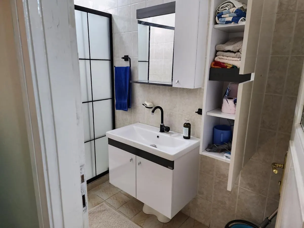 Two Bedroom Flat In The Garden At The Bosphorus Стамбул