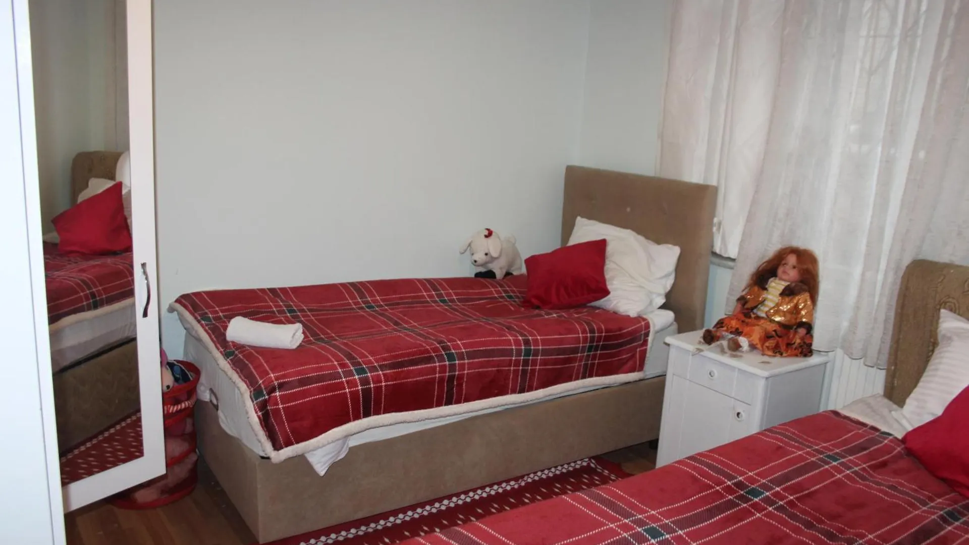 Апартаменты Two Bedroom Flat In The Garden At The Bosphorus Стамбул